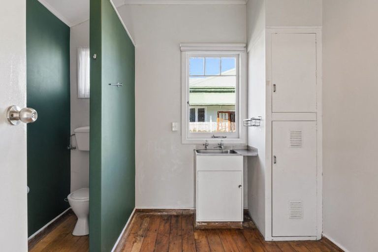 Photo of property in 9 Cheeseman Road, Inner Kaiti, Gisborne, 4010