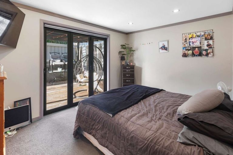 Photo of property in 57 Awanui Street, Merrilands, New Plymouth, 4312