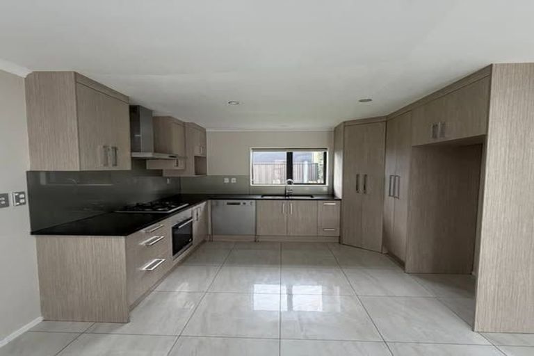 Photo of property in 6 Goyal Lane, Pakuranga, Auckland, 2010