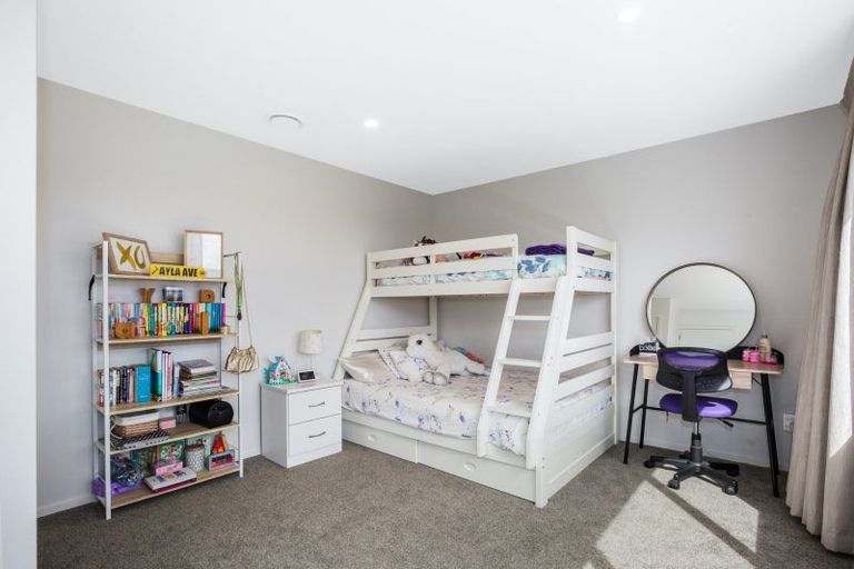 Photo of property in 194 Navigation Drive, Whitby, Porirua, 5024