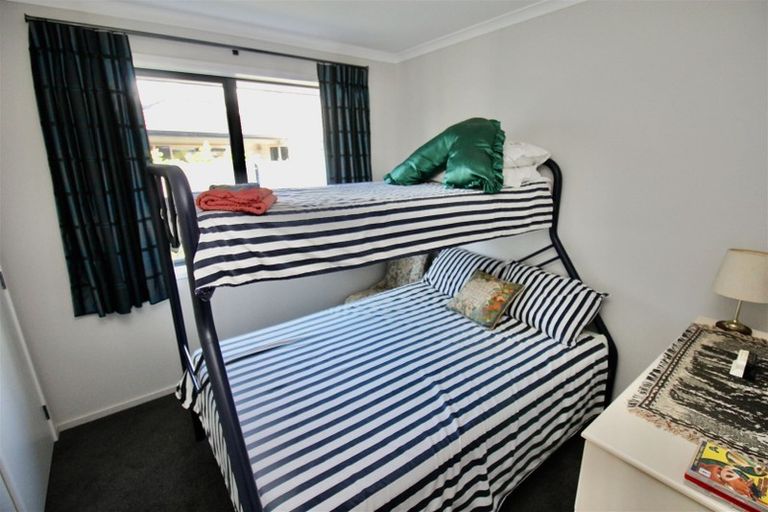 Photo of property in 20 Aquila Drive, Whitianga, 3510