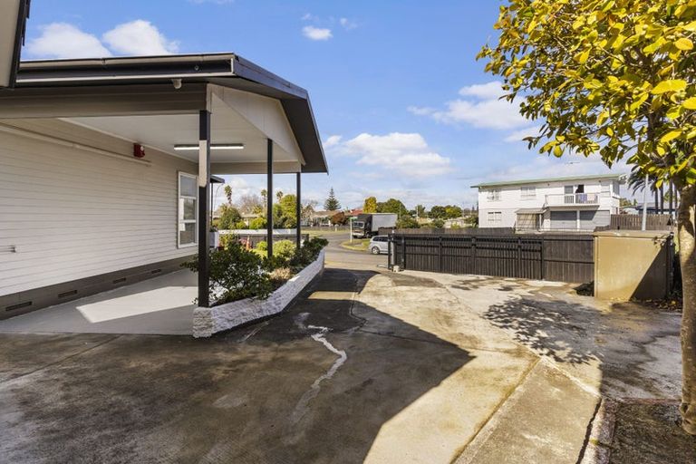 Photo of property in 66 Sunlands Drive, Manurewa, Auckland, 2102