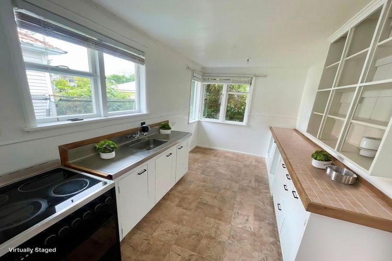 Photo of property in 3b Moa Street, Mount Maunganui, 3116