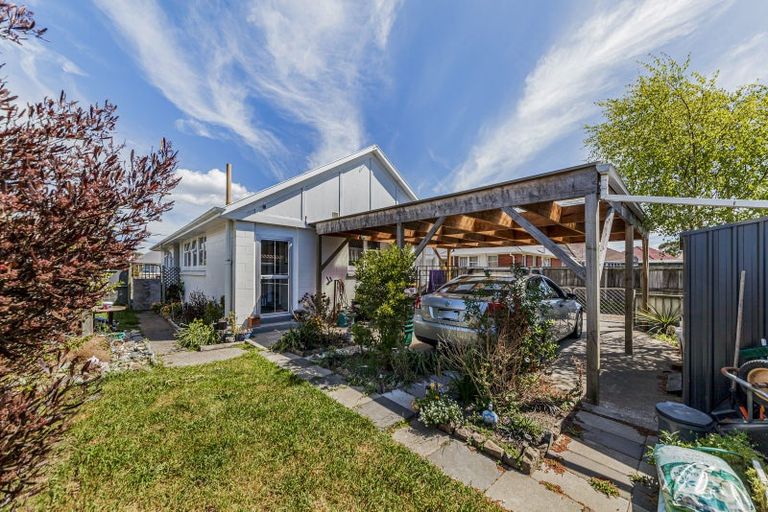 Photo of property in 11 Mattingley Street, Aranui, Christchurch, 8061