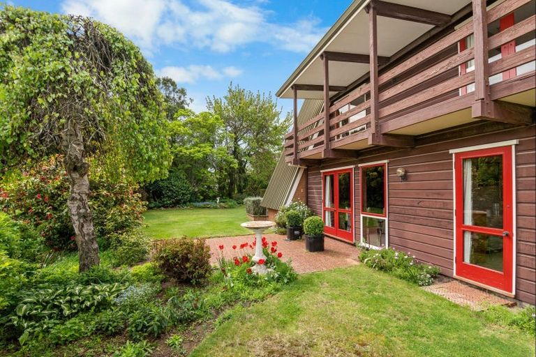 Photo of property in 14 Oakden Drive, Darfield, 7510