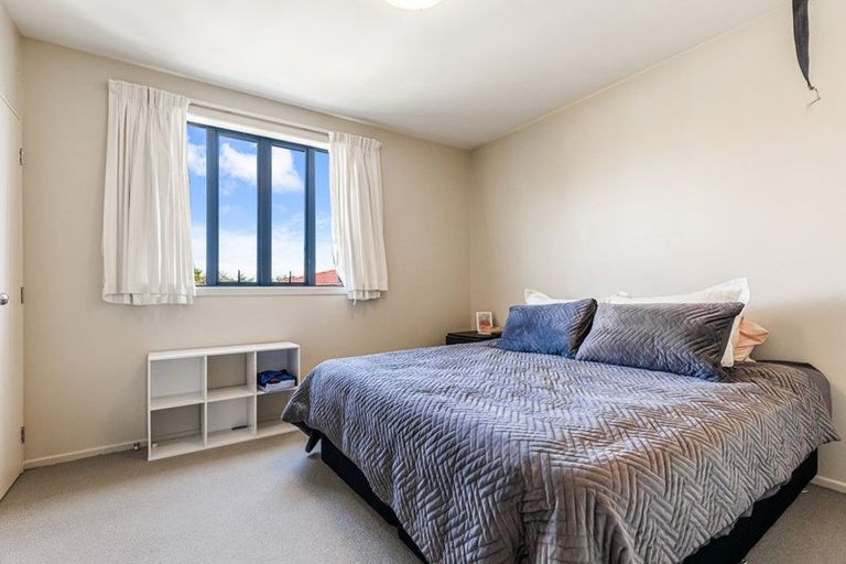 Photo of property in 15/21 Armoy Drive, East Tamaki, Auckland, 2016