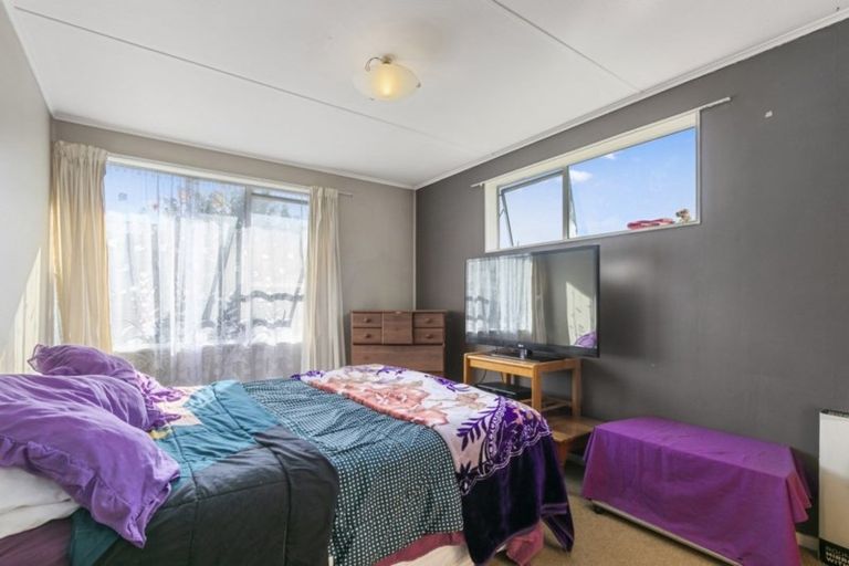 Photo of property in 85b Main Road, Wainuiomata, Lower Hutt, 5014