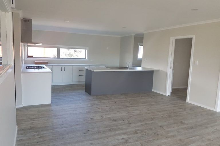 Photo of property in 2 Waitaria Terrace, Aotea, Porirua, 5024