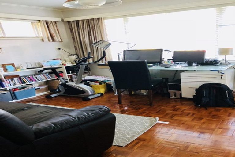 Photo of property in 151 Kings Crescent, Hutt Central, Lower Hutt, 5010