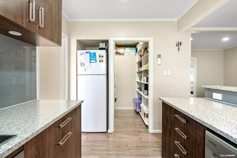 Photo of property in 11 Bruce Place, Papatoetoe, Auckland, 2025