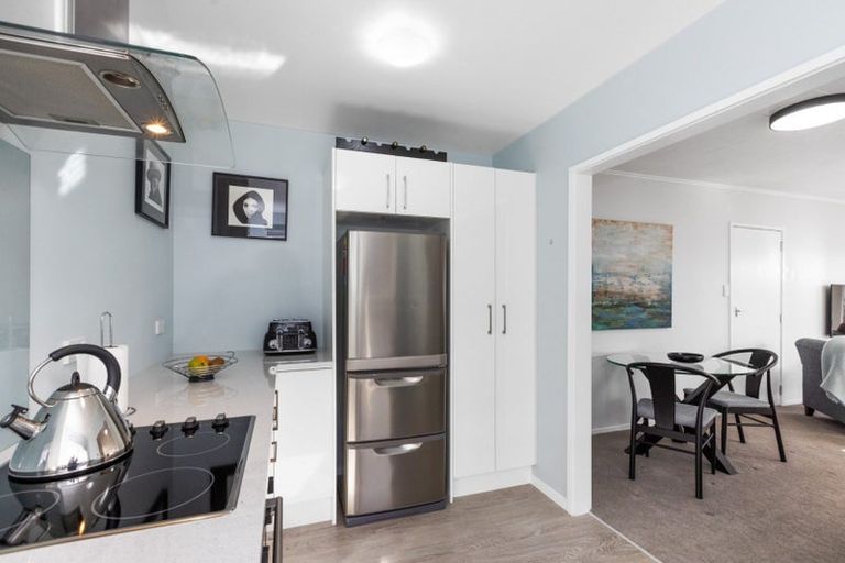 Photo of property in 62b Middle Road, Havelock North, 4130