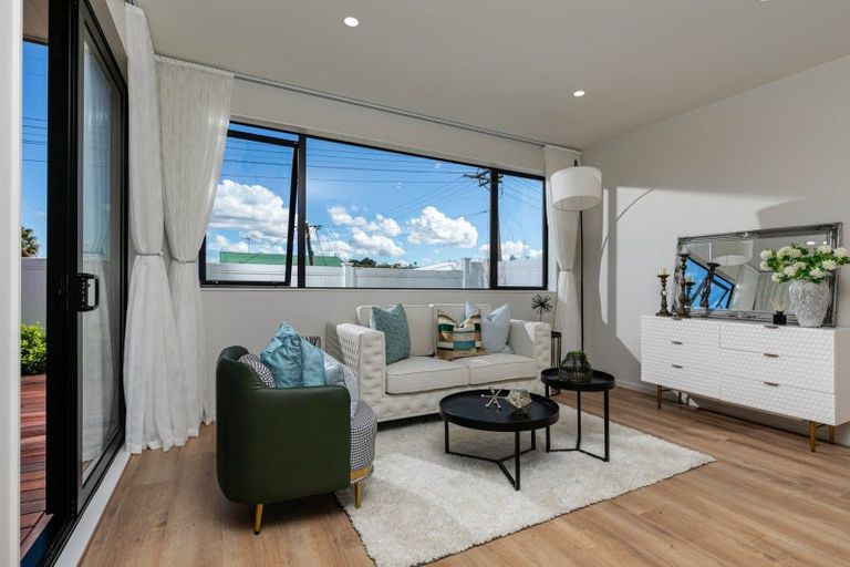 Photo of property in 6c Ringwood Street, Torbay, Auckland, 0630