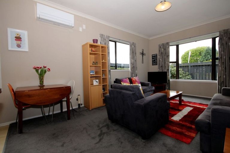Photo of property in 83 Newcastle Street, Windsor, Invercargill, 9810