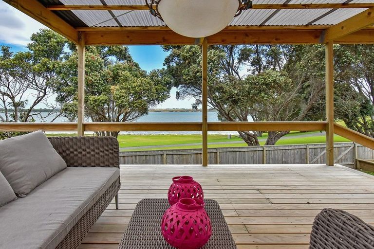 Photo of property in 18 Kaanapali Place, Wattle Downs, Auckland, 2103