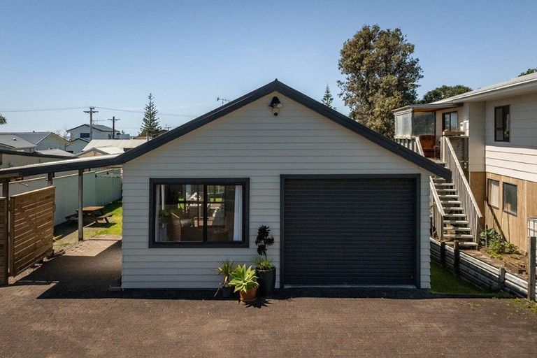 Photo of property in 42 Beach Road, Waihi Beach, 3611