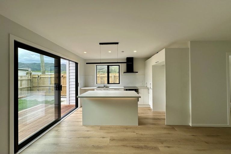 Photo of property in 17 Gibson Crescent, Naenae, Lower Hutt, 5011