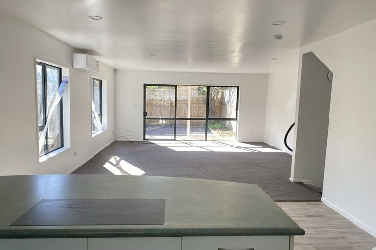 Photo of property in 30 Munroe Road, Ranui, Auckland, 0612