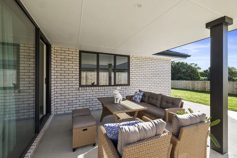 Photo of property in 21c Portland Drive, Mangorei, New Plymouth, 4312