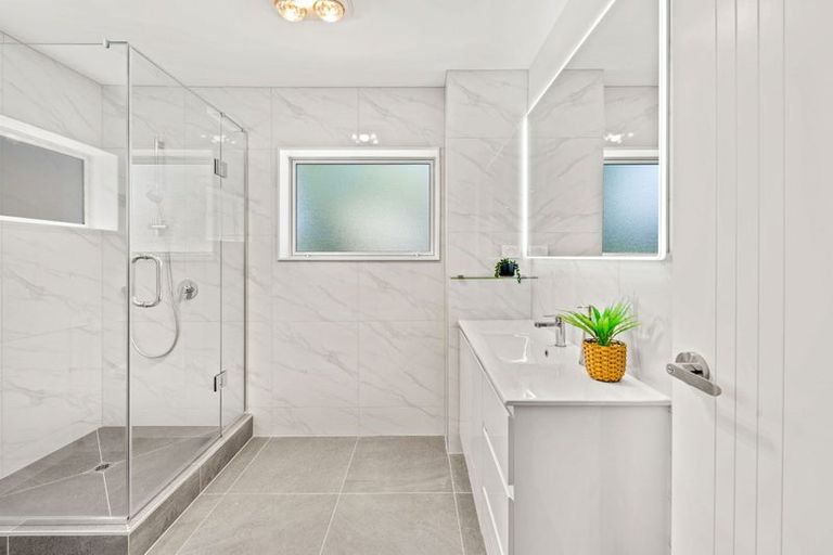 Photo of property in 23 Galsworthy Place, Bucklands Beach, Auckland, 2014