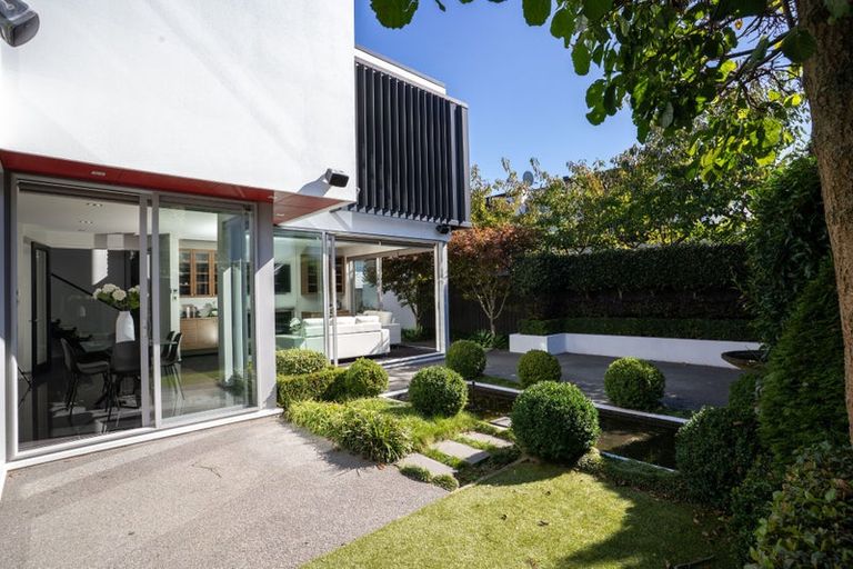 Photo of property in 54 Office Road, Merivale, Christchurch, 8014