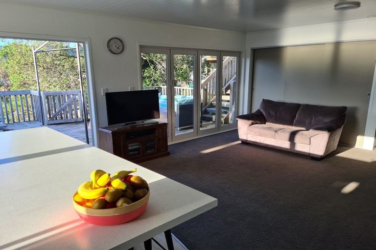 Photo of property in 106 Tukere Drive, Whangamata, 3620
