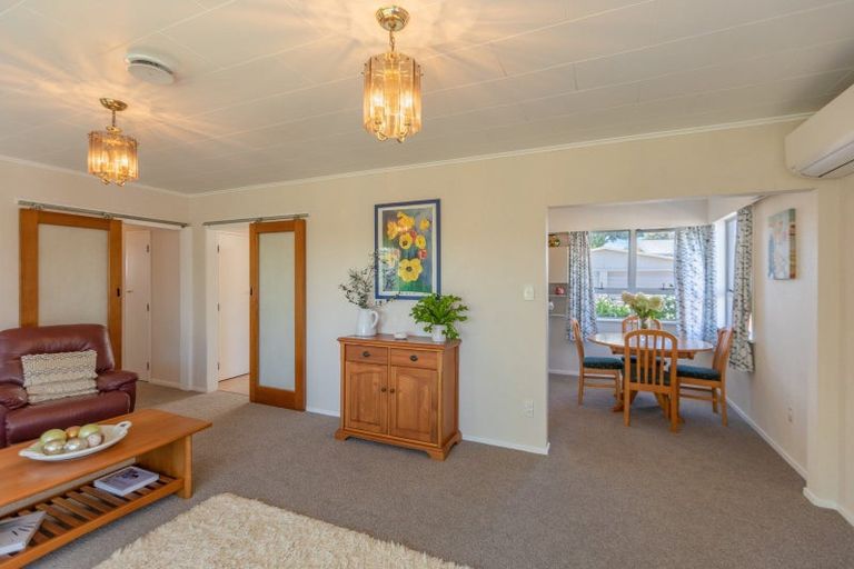 Photo of property in 3 Shortland Street, Tamatea, Napier, 4112