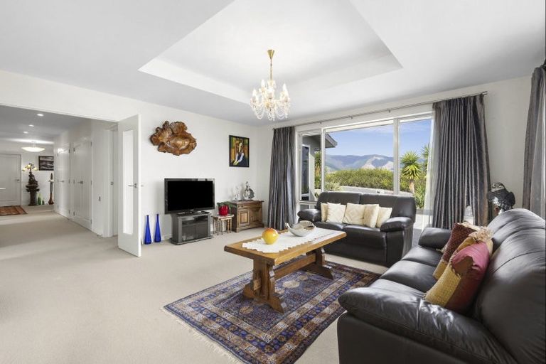 Photo of property in 6 Commodore Place, Britannia Heights, Nelson, 7010