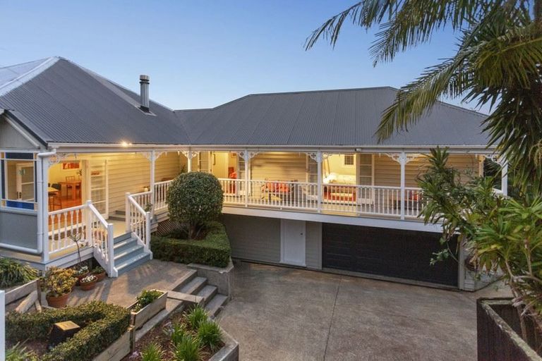 Photo of property in 12b Kawerau Avenue, Devonport, Auckland, 0624