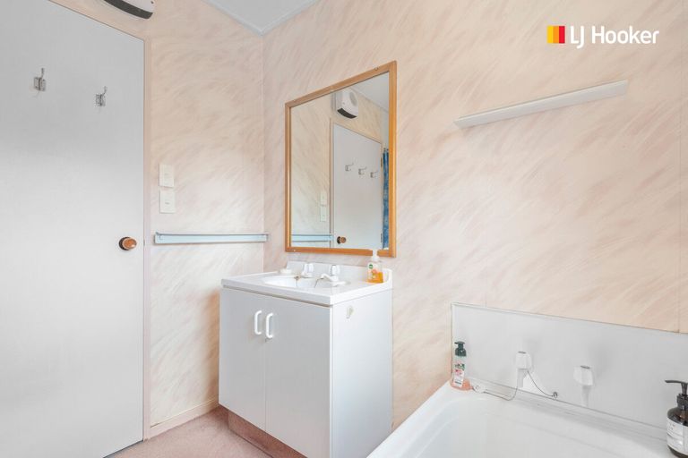 Photo of property in 131 Hagart-alexander Drive, Mosgiel, 9024