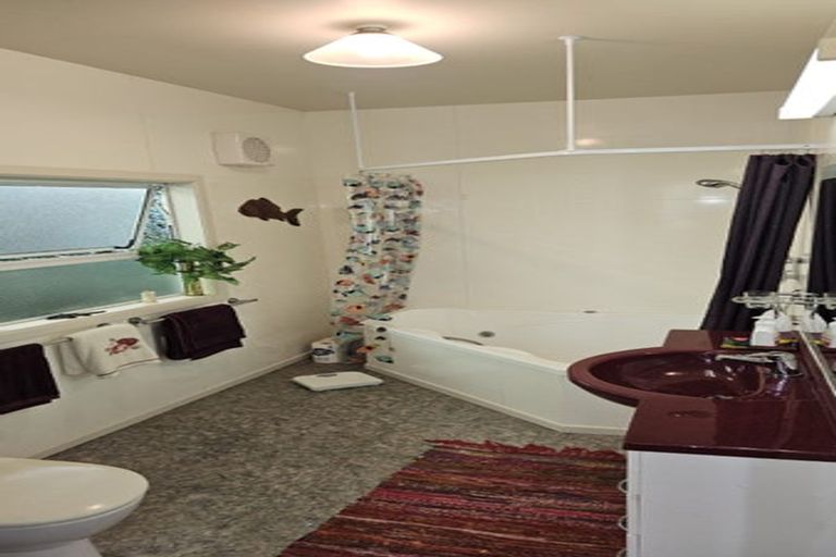 Photo of property in 48 Joyces Road, Paihia, 0200