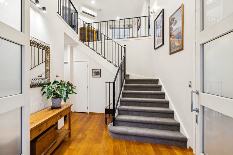 Photo of property in 50 Valley Road, Pukekohe, 2120