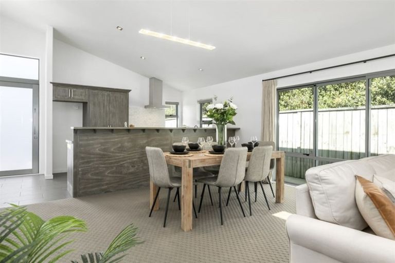 Photo of property in 5 Lennon Way, Papamoa Beach, Papamoa, 3118