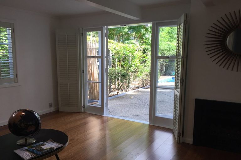 Photo of property in 34 Hastings Parade, Devonport, Auckland, 0624