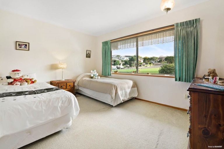 Photo of property in 2/25 Mccrystal Avenue, Bucklands Beach, Auckland, 2012