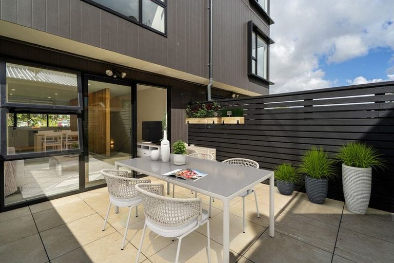 Photo of property in 58 Ara Mara Hua, Henderson, Auckland, 0612