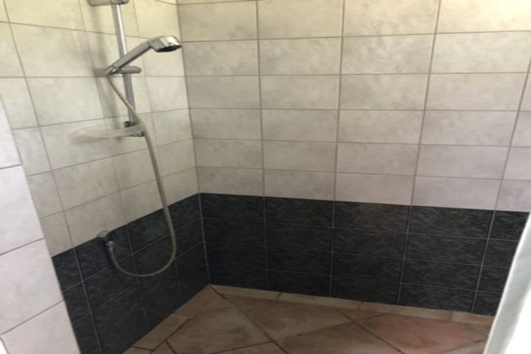 Photo of property in 34 Tawini Road, Titirangi, Auckland, 0604