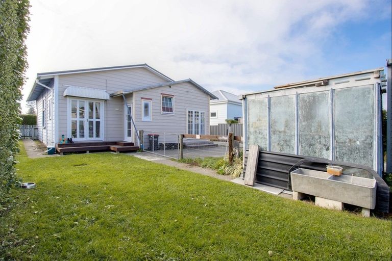 Photo of property in 105 Wellesley Road, Napier South, Napier, 4110