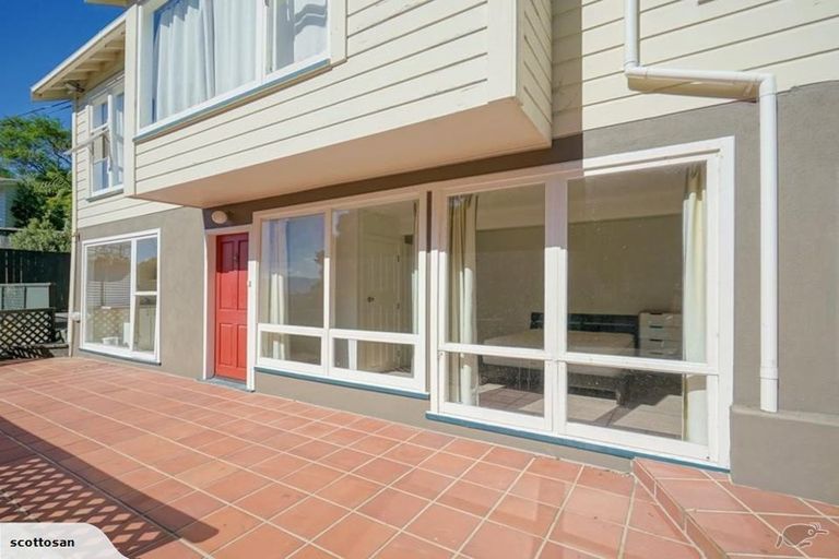 Photo of property in 81 Balfour Street, Mornington, Wellington, 6021
