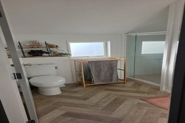 Photo of property in 38b Hinau Street, Woburn, Lower Hutt, 5011