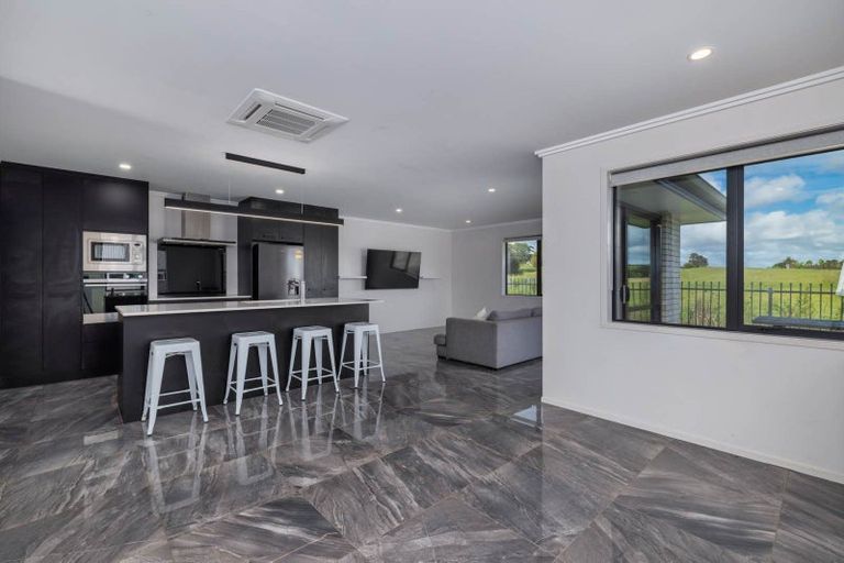 Photo of property in 13 Riverglen Drive, Haruru, 0204