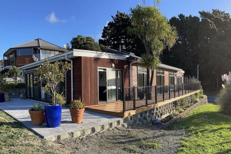 Photo of property in 8 Papakowhai Road, Papakowhai, Porirua, 5024