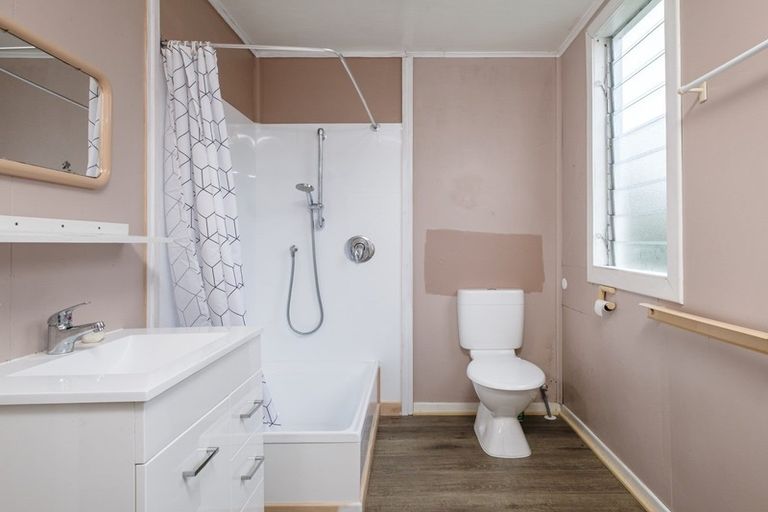 Photo of property in 7 Oak Street, Mangapapa, Gisborne, 4010