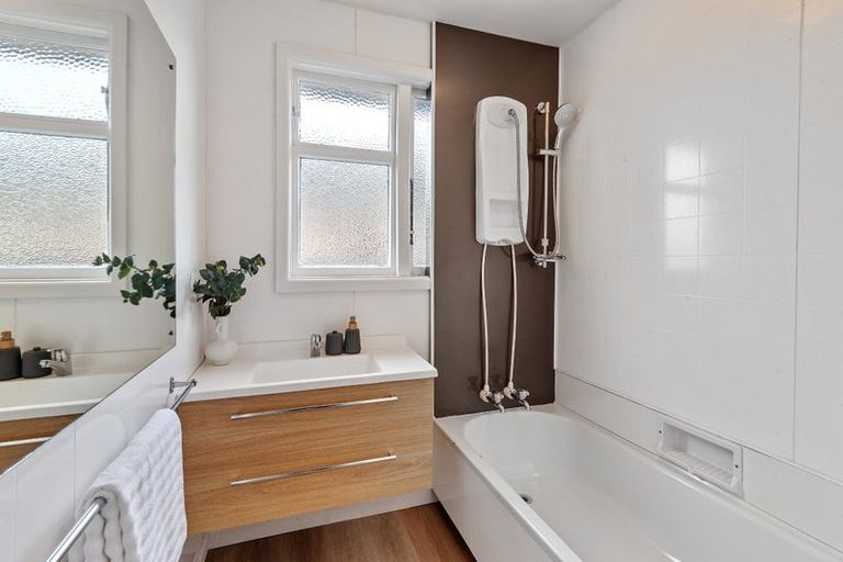 Photo of property in 155 Langdons Road, Northcote, Christchurch, 8052