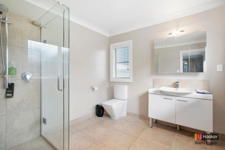 Photo of property in 19 Wakanoi Place, Bowentown, Waihi Beach, 3177