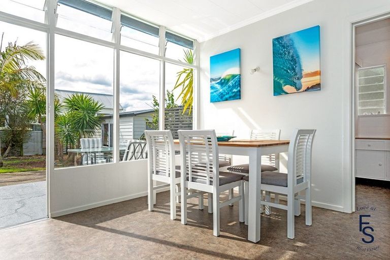 Photo of property in 6 Duke Street, Tamarau, Gisborne, 4010