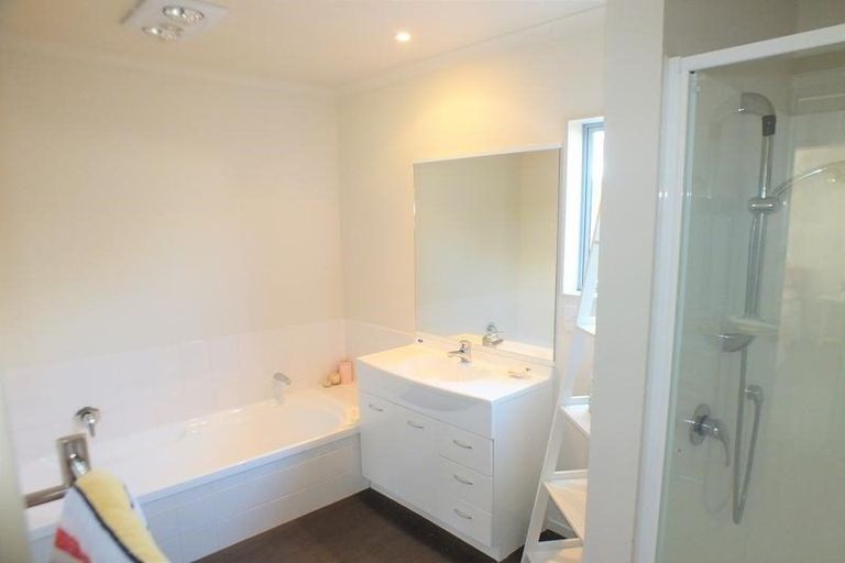 Photo of property in 124 Ti Kouka Crescent, Matarangi, Whitianga, 3592