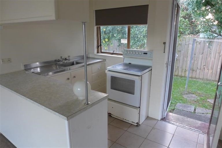 Photo of property in 2/181 Ti Rakau Drive, Pakuranga Heights, Auckland, 2010