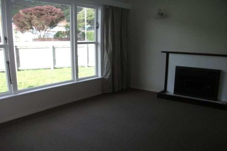 Photo of property in 7 Derwent Street, Wainuiomata, Lower Hutt, 5014