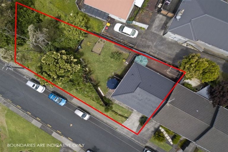 Photo of property in 3/84 Peach Road, Glenfield, Auckland, 0629