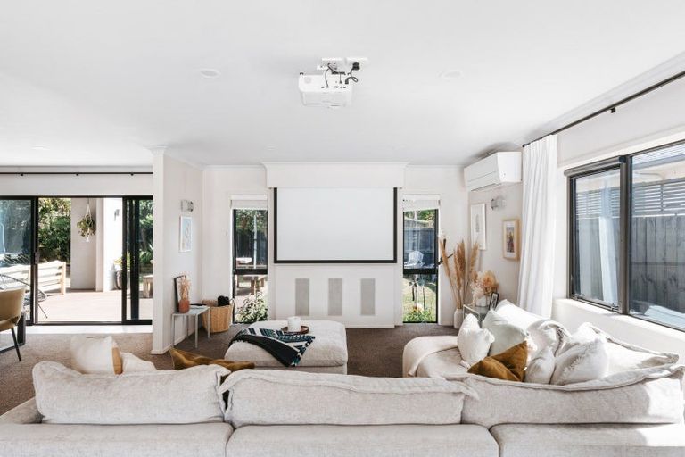 Photo of property in 35 Rota Close, Papamoa Beach, Papamoa, 3118